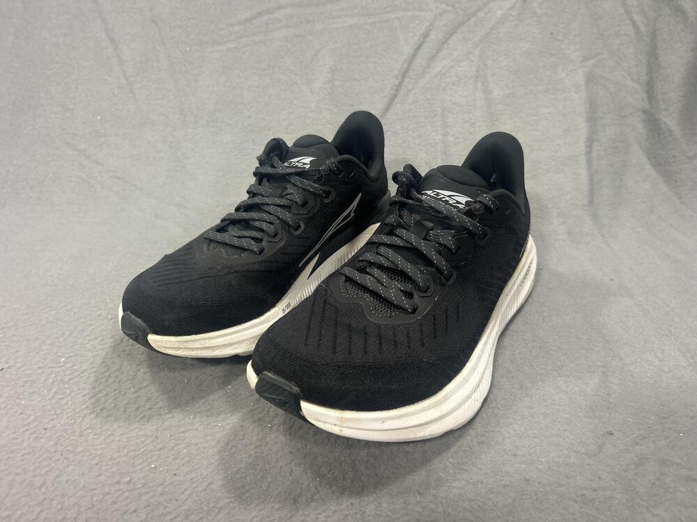 Altra Experience Form Shoes Womens Size 7.5 Black Road Running Cushioned Sneaker